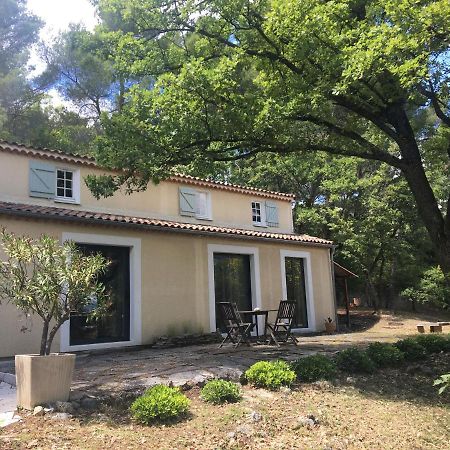 Villa De Carbonelle Pierrevert Kültér fotó