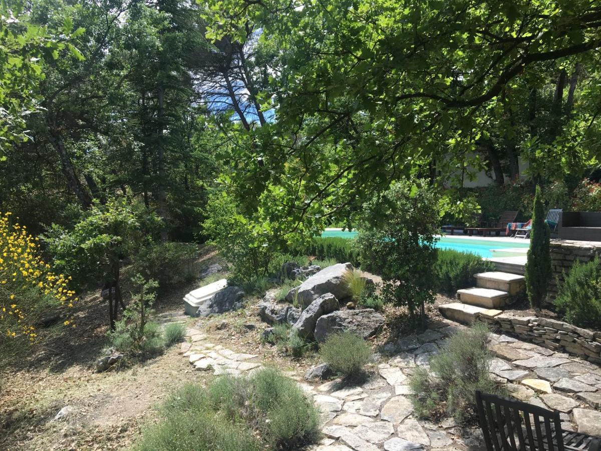 Villa De Carbonelle Pierrevert Kültér fotó