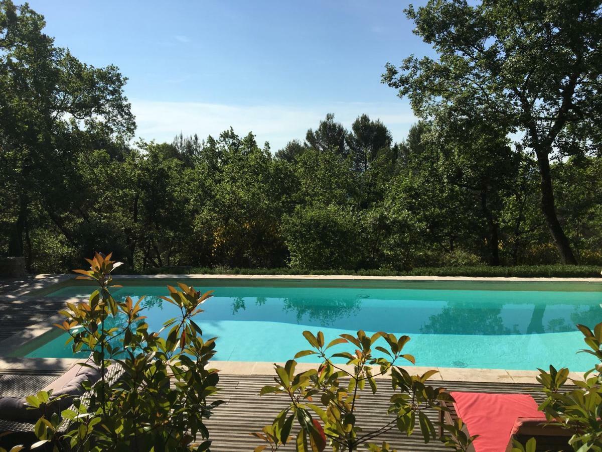 Villa De Carbonelle Pierrevert Kültér fotó